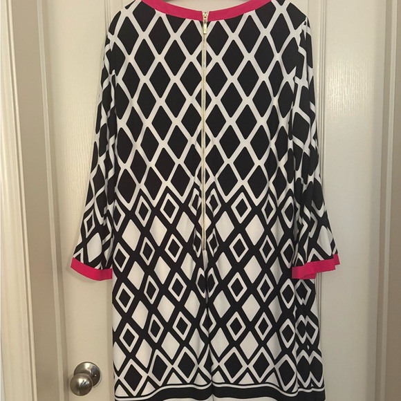 Eliza J Black & White Geometric Print Dress with Hot Pink Accents - Picture 2 of 4